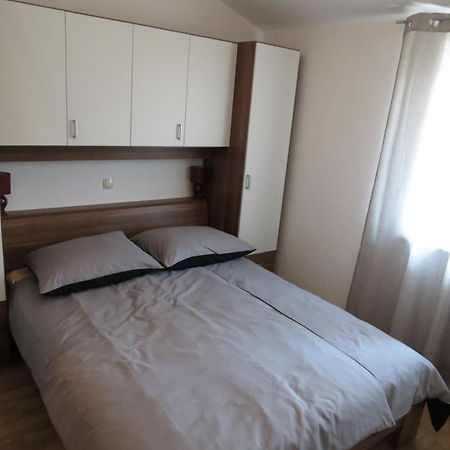 Apartments Ljubicic Подстрана Екстериор снимка